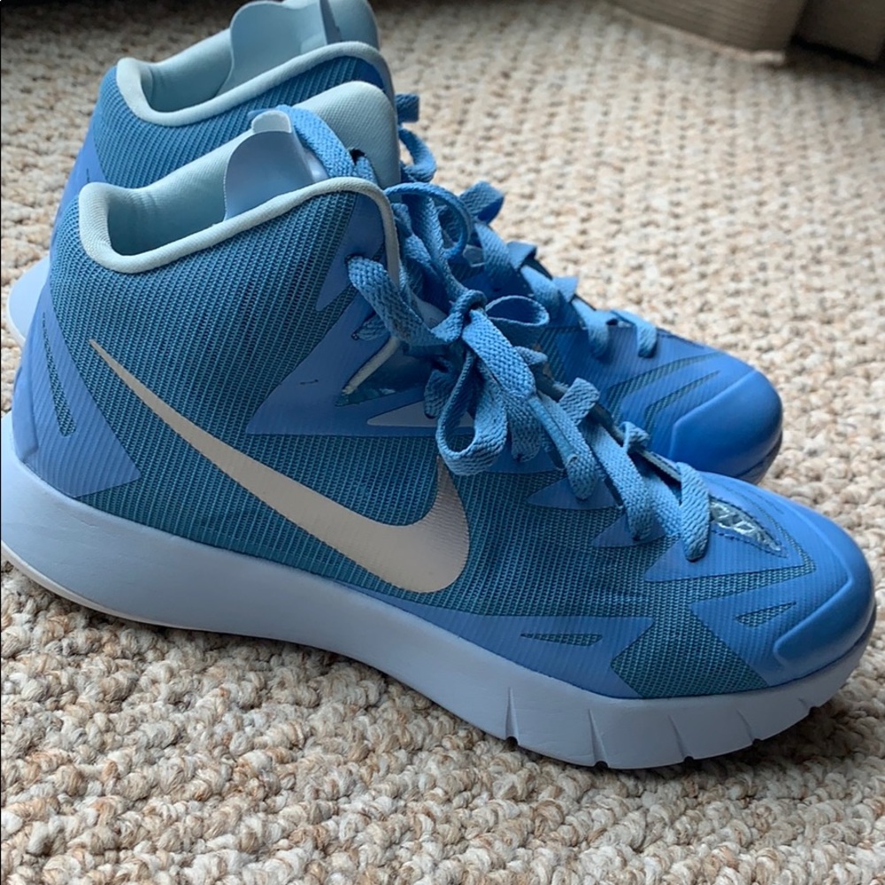 Nike Basketball Shoe